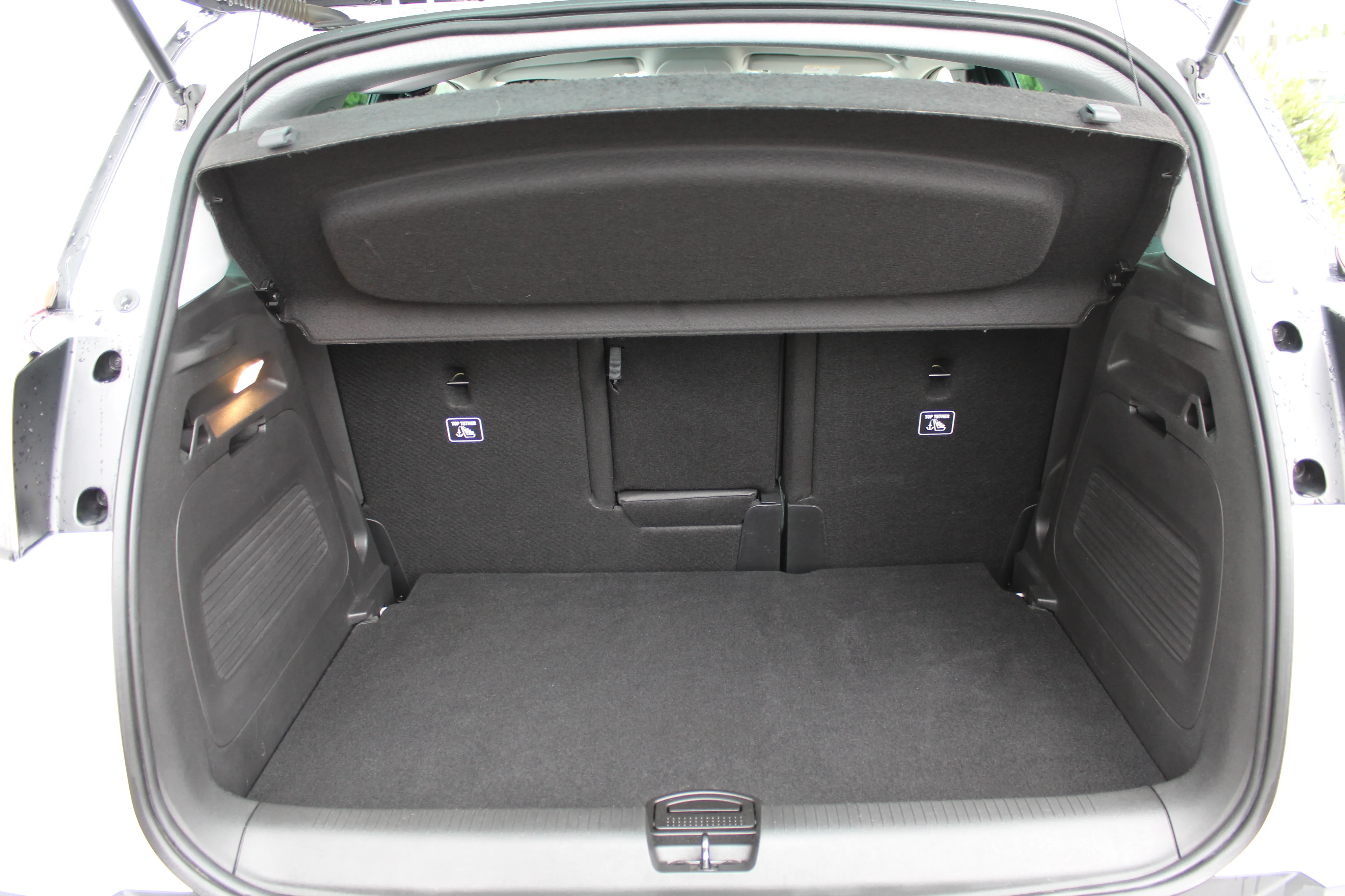 13230 opel crossland gs line - slika 13