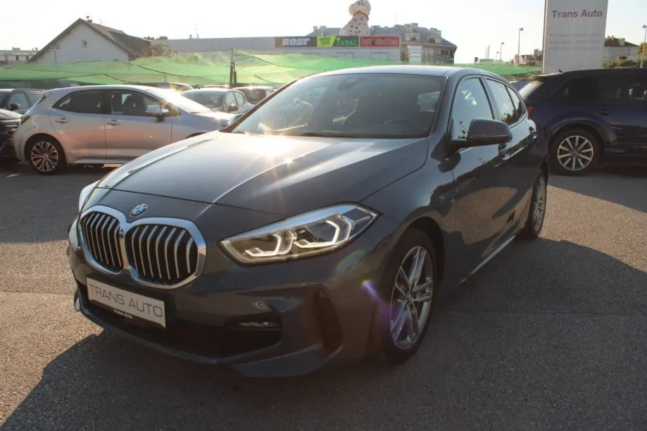 BMW serija 1 118i M Paket *HARMAN KARDON, LED, NAVIGACIJA, KAMERA* - Zagreb