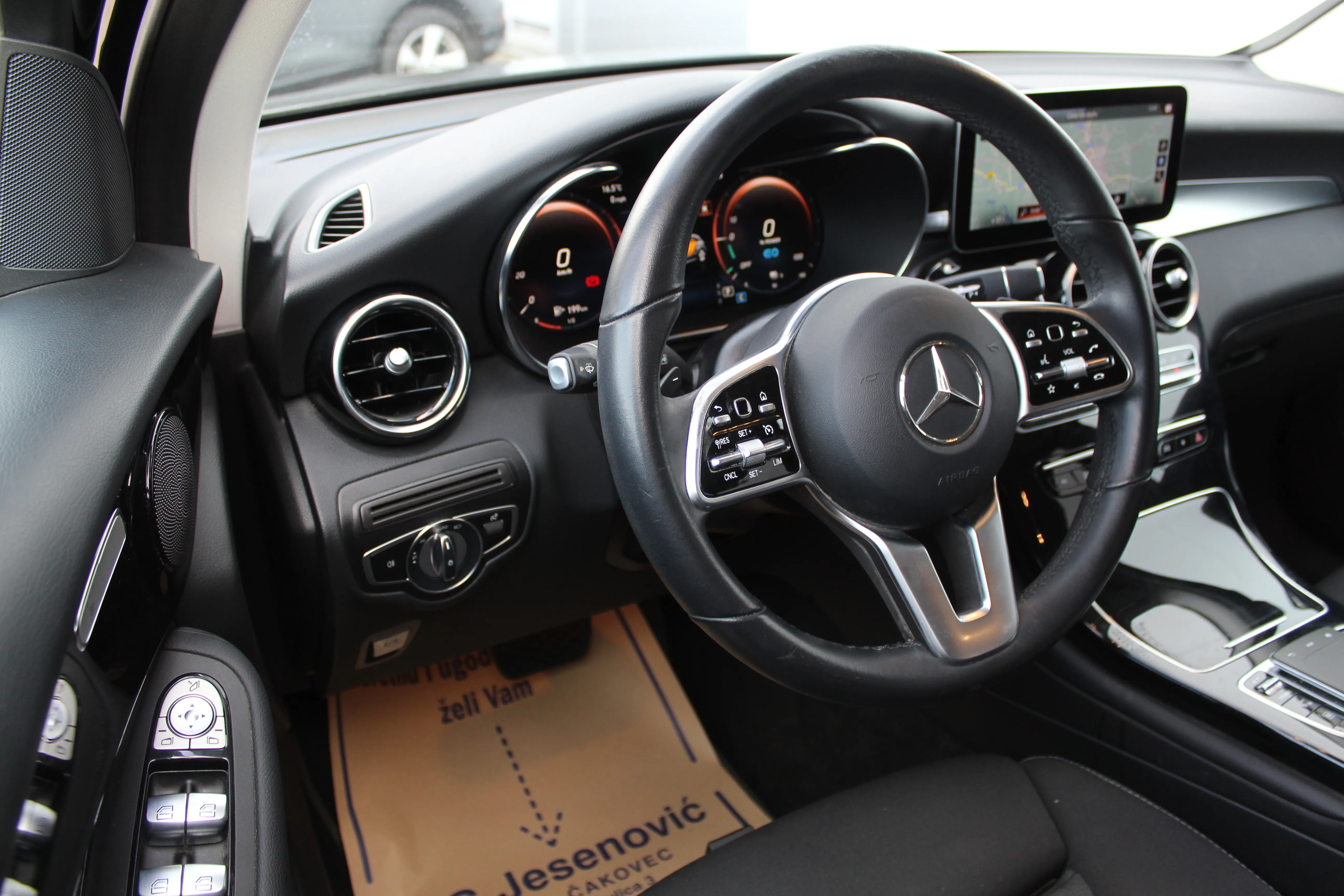 13120 mercedes-benz glc 300 de 4matic aut. *ponuda dana* - slika 15