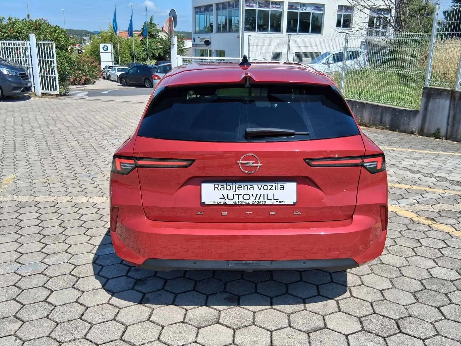 astra sports tourer edition f 1,2 xhl - slika 6
