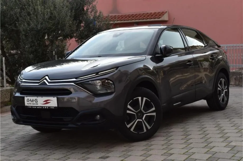 citroen c4 1.5 bluehdi live -kamera,dab,lane assist -novi model - slika 3