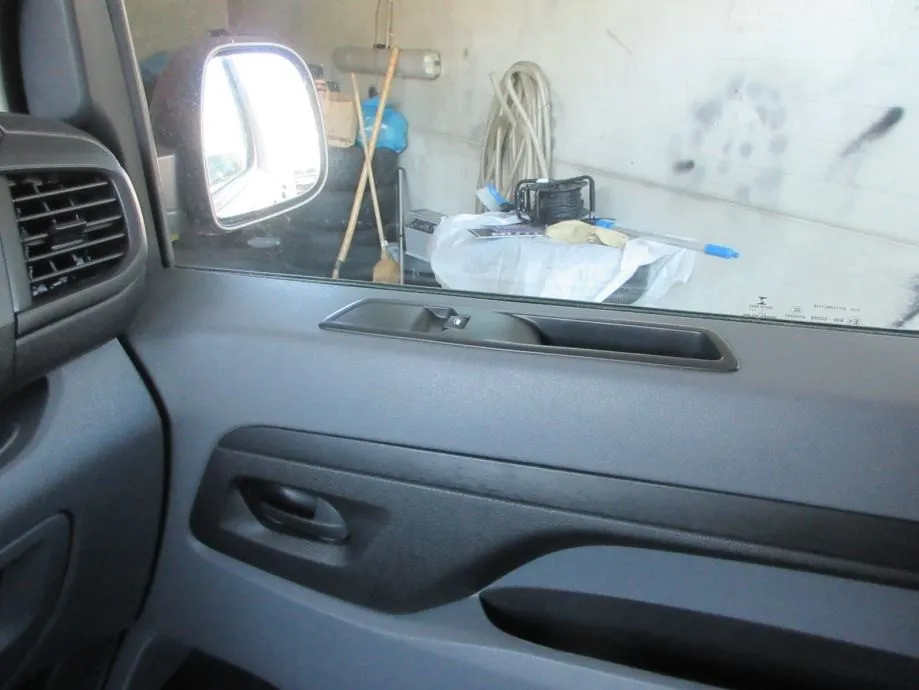 citroen jumpy 1.5 blue-hdi,l2,hr auto,samo 90.tkm,ele paket,tempo,, 20 - slika 14
