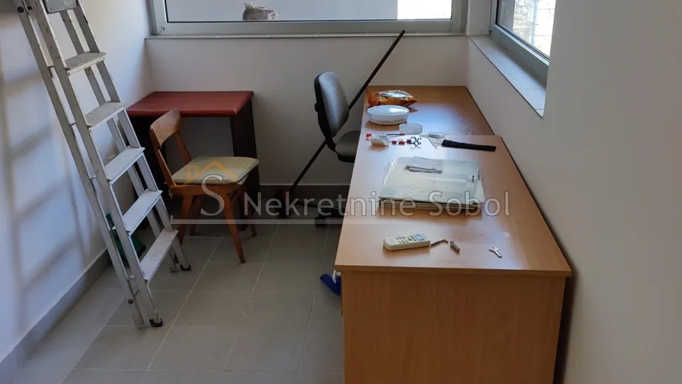 Mali lošinj - Poslovni prostor, 15.85 m2 Prodaja
