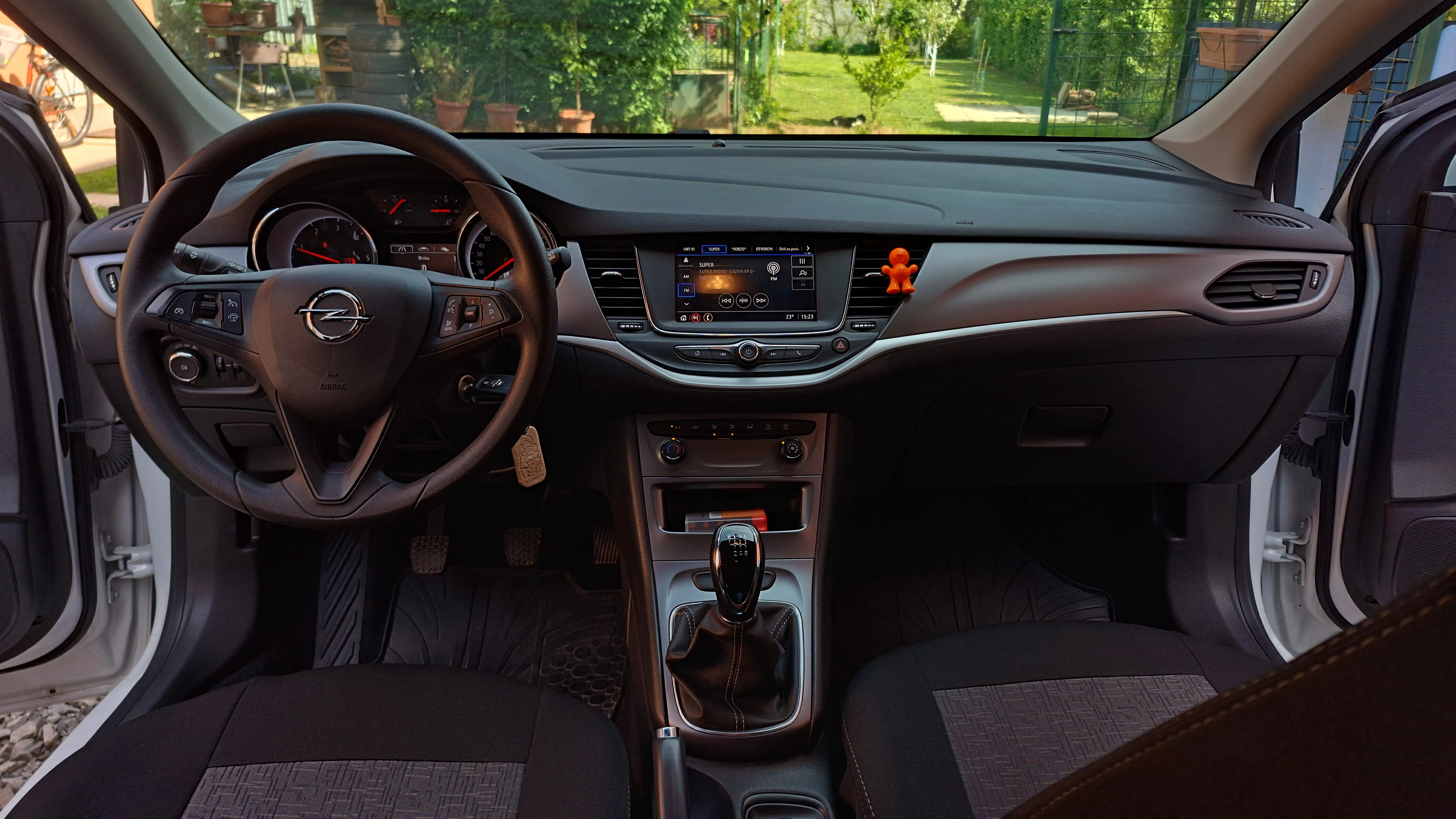opel astra k 1.5 diesel 90 kw, 2021., 104.000 km - slika 7