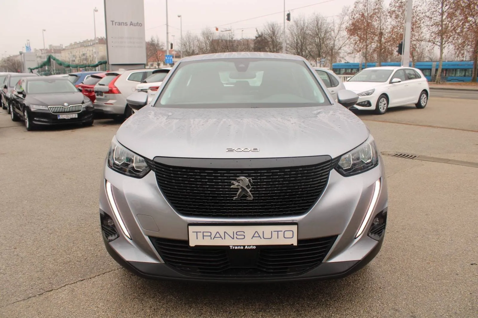 peugeot 2008 1.2 puretech automatik - slika 2