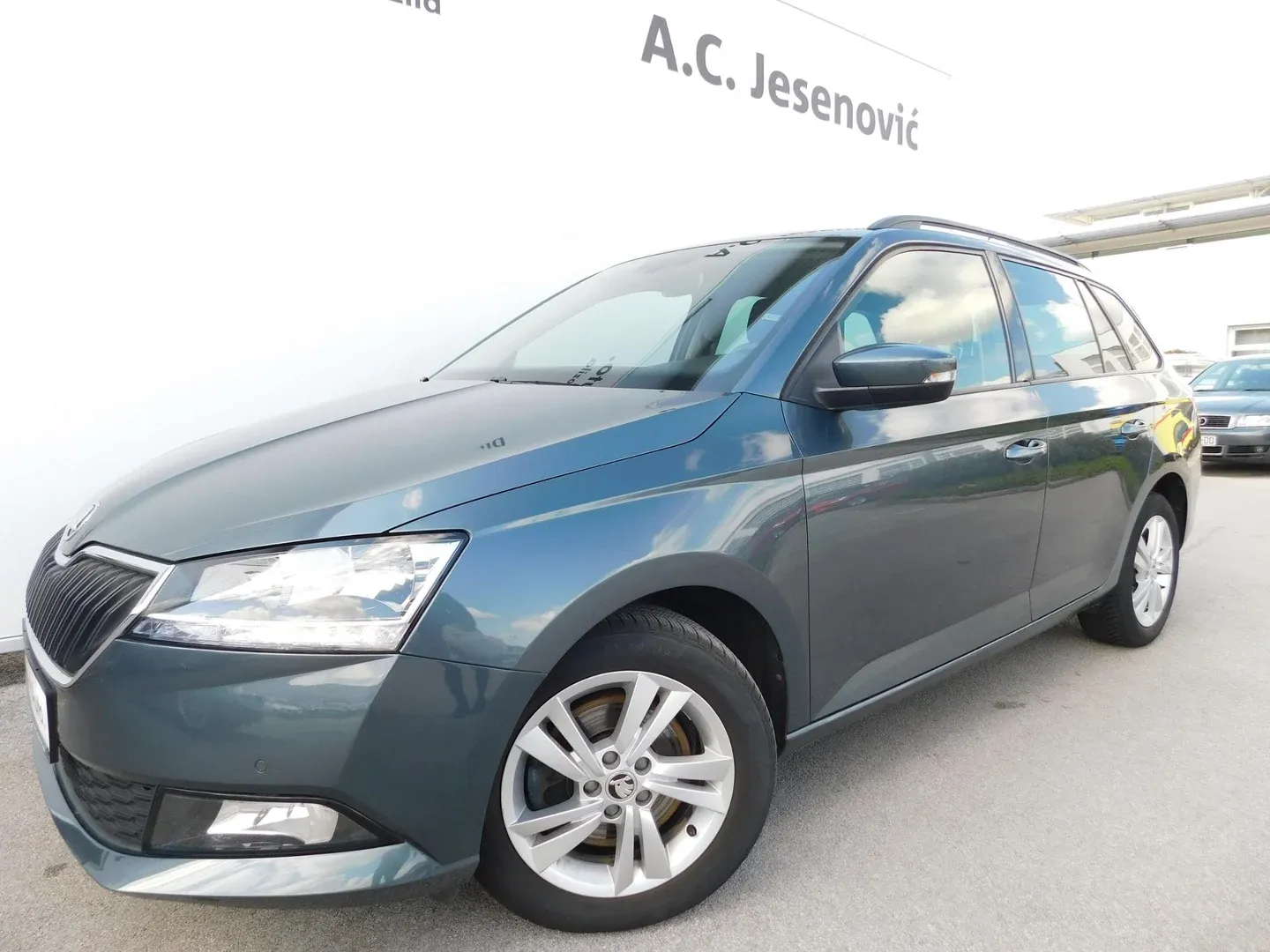 10943 škoda fabia combi ambition 1.0 tsi dsg - slika 7