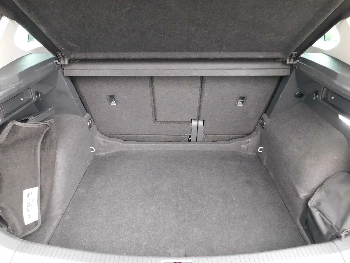 10785 volkswagen tiguan 2.0 tdi dsg life - slika 15