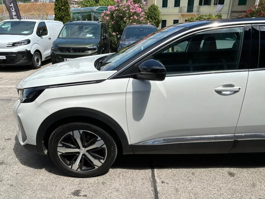 peugeot 3008 allure business bluehdi 130 eat8 - 2023 - 30.000 km - slika 21