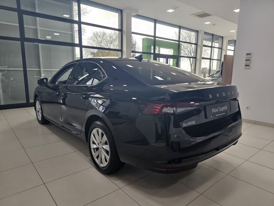 škoda superb selection 2,0 tdi dsg - slika 3