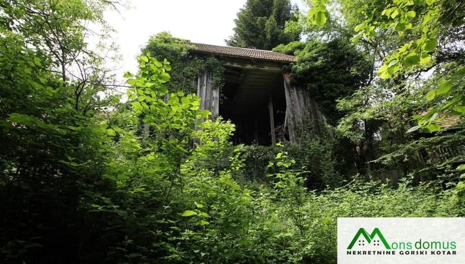 u selu, a sa strane (prodaja) - slika 8