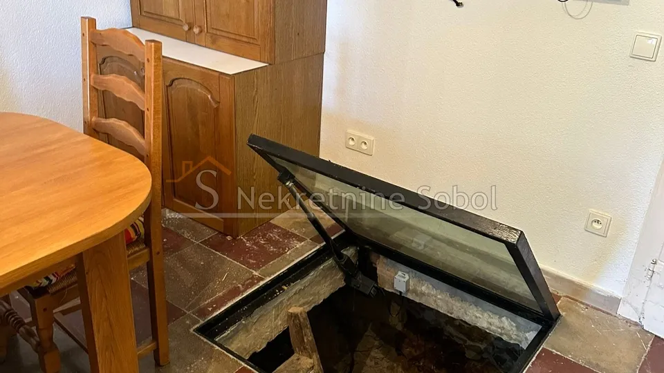 nerezine, otok lošinj - kuća, 180 m2 prodaja - slika 24