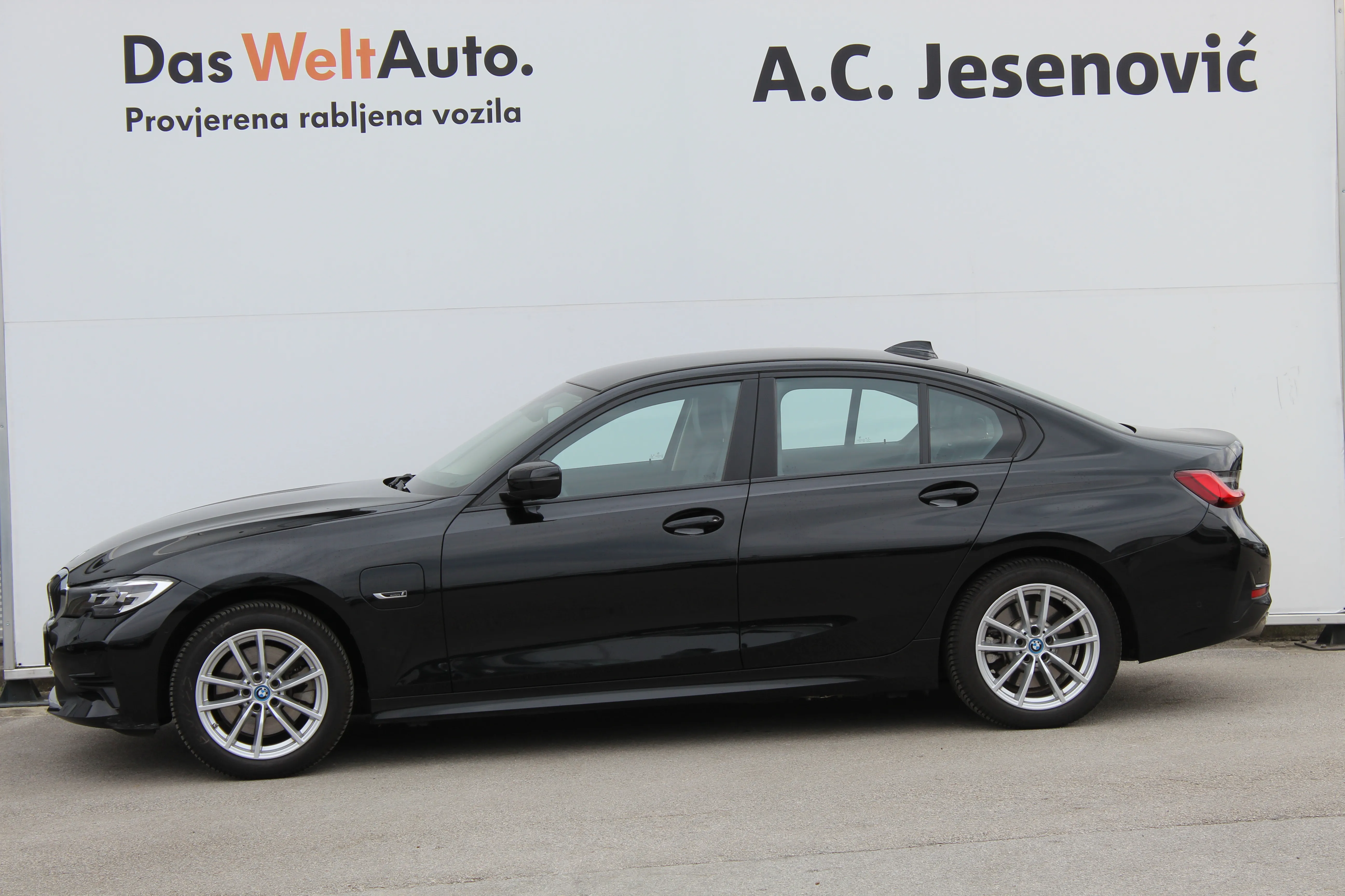 13142 bmw 320e aut. - slika 4