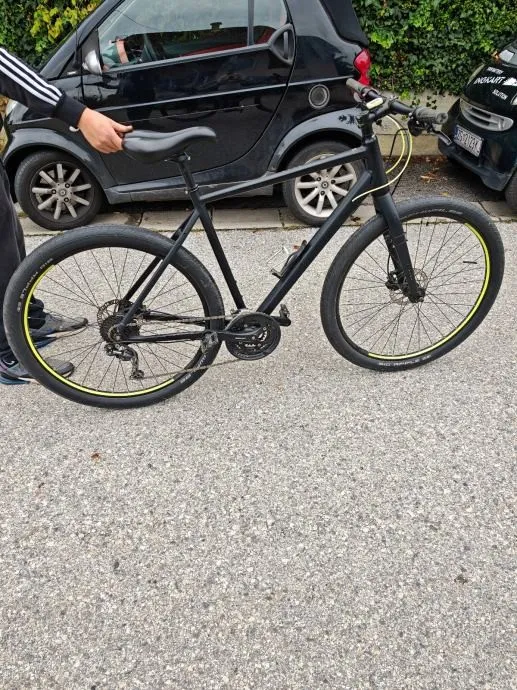 cube hyde nov 5990 kn - slika 7
