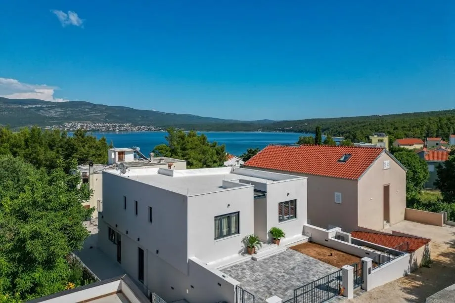 moderna vila s bazenom 80 m od mora: pridraga (novigrad) - slika 3