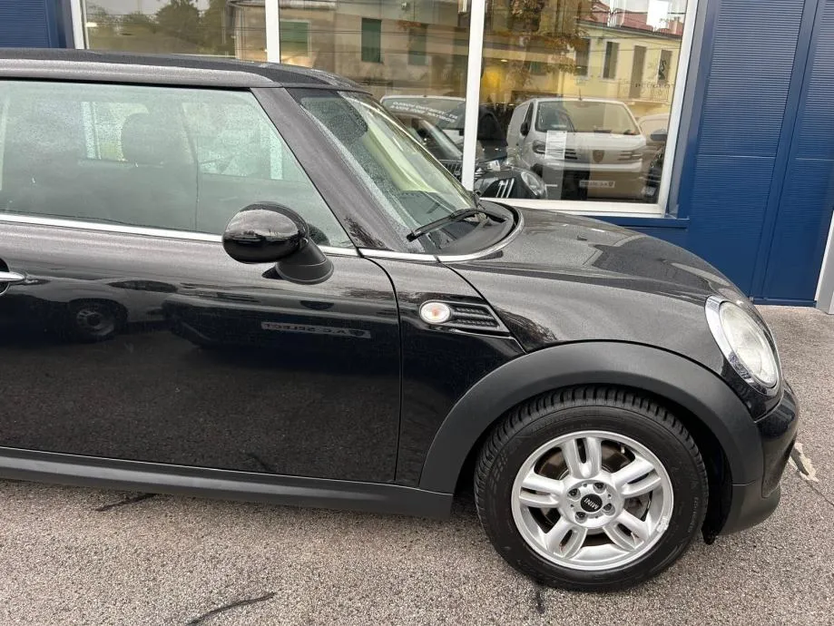 mini one 1.6 - 2013 - 120000km - servisna - garancija - reg.1.god. !! - slika 4