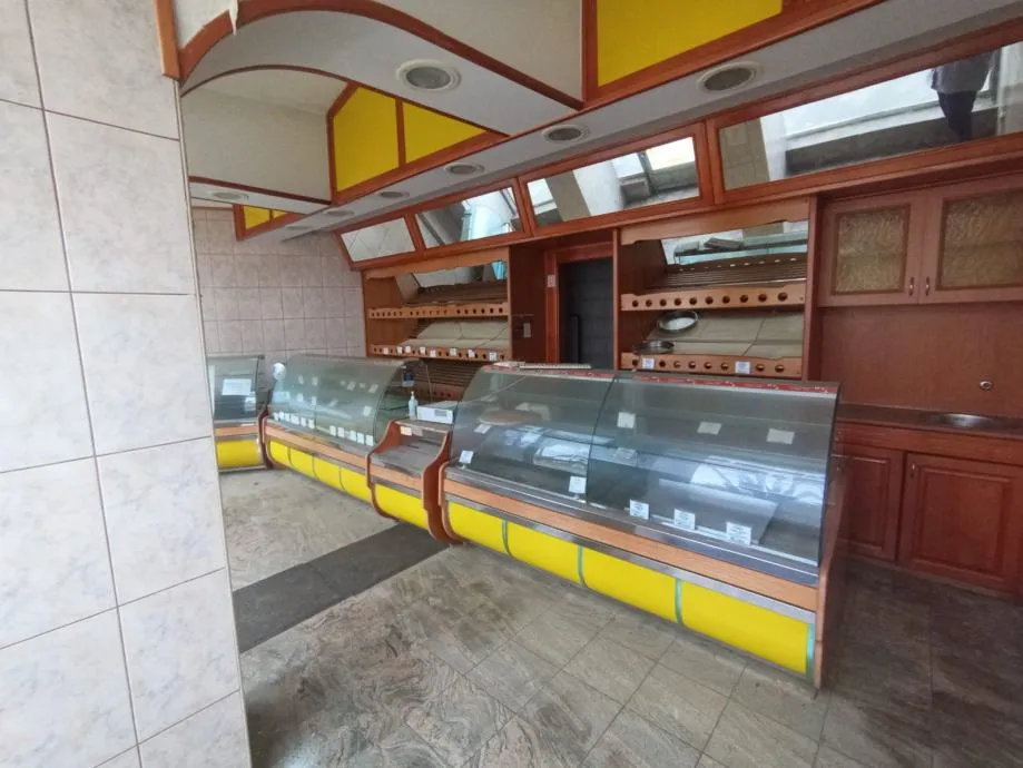 Poslovni prostor: Karlovac - KORZO - 40 m2 - ulični izlog (iznajm - Zagreb