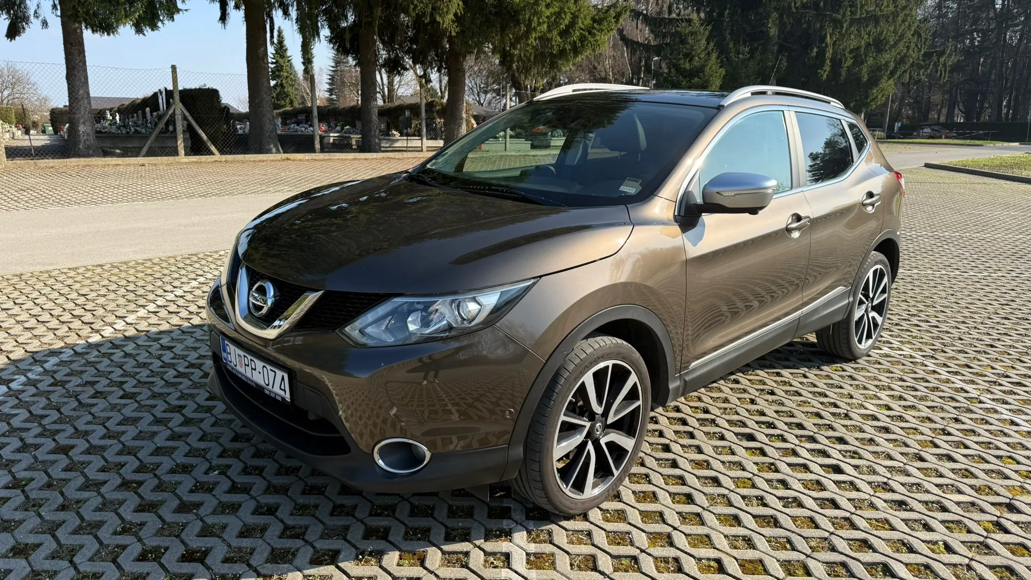 nissan qashqai 1,6 dci, tekna, panorama, top - slika 2
