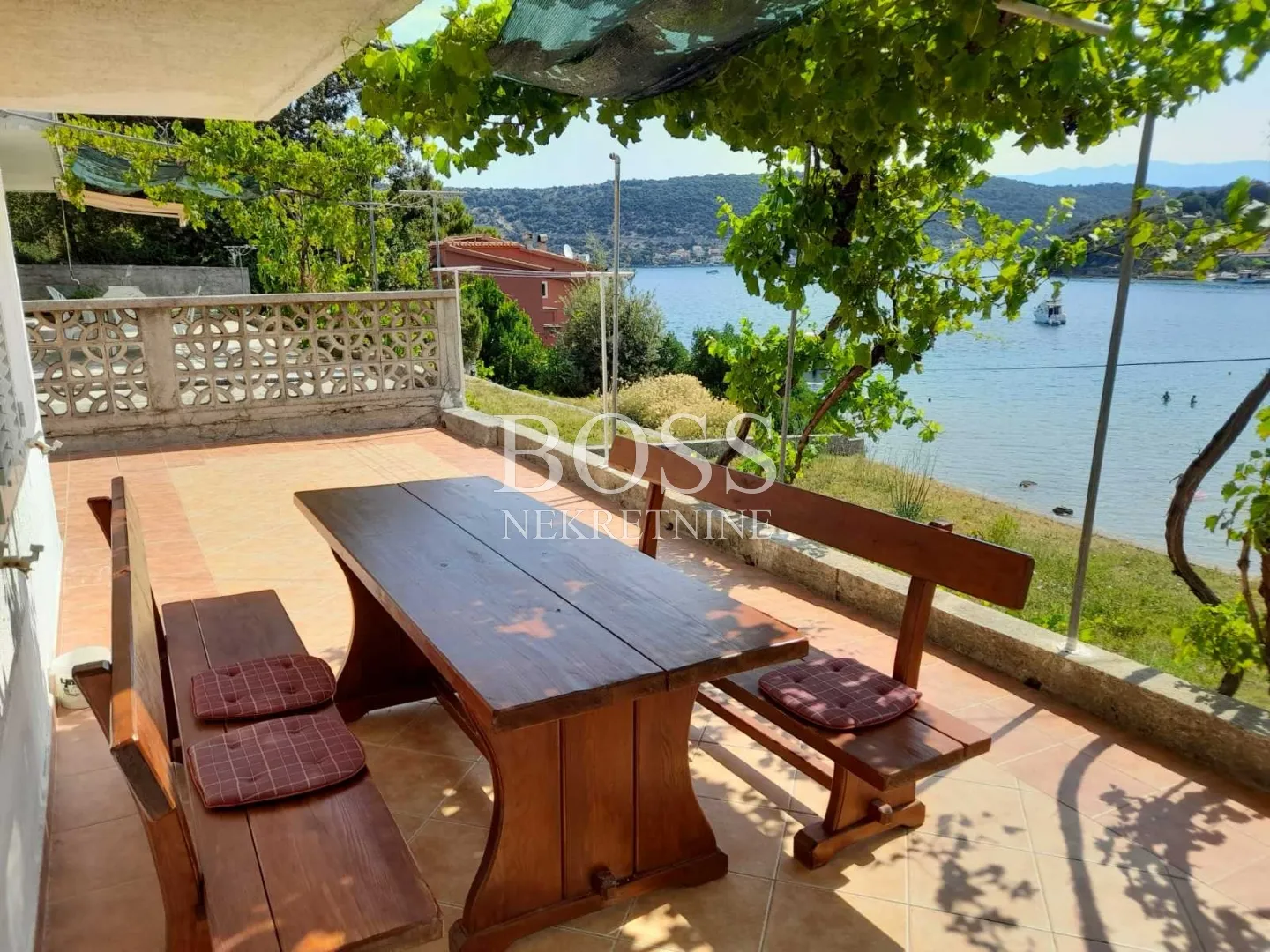 rab, samostojeća kuća 320m2, prilika! - slika 3