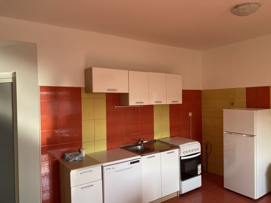 kuća: osijek, retfala, katnica, 292.00 m2 (+ stan u dvorištu 80.00m2) - slika 6
