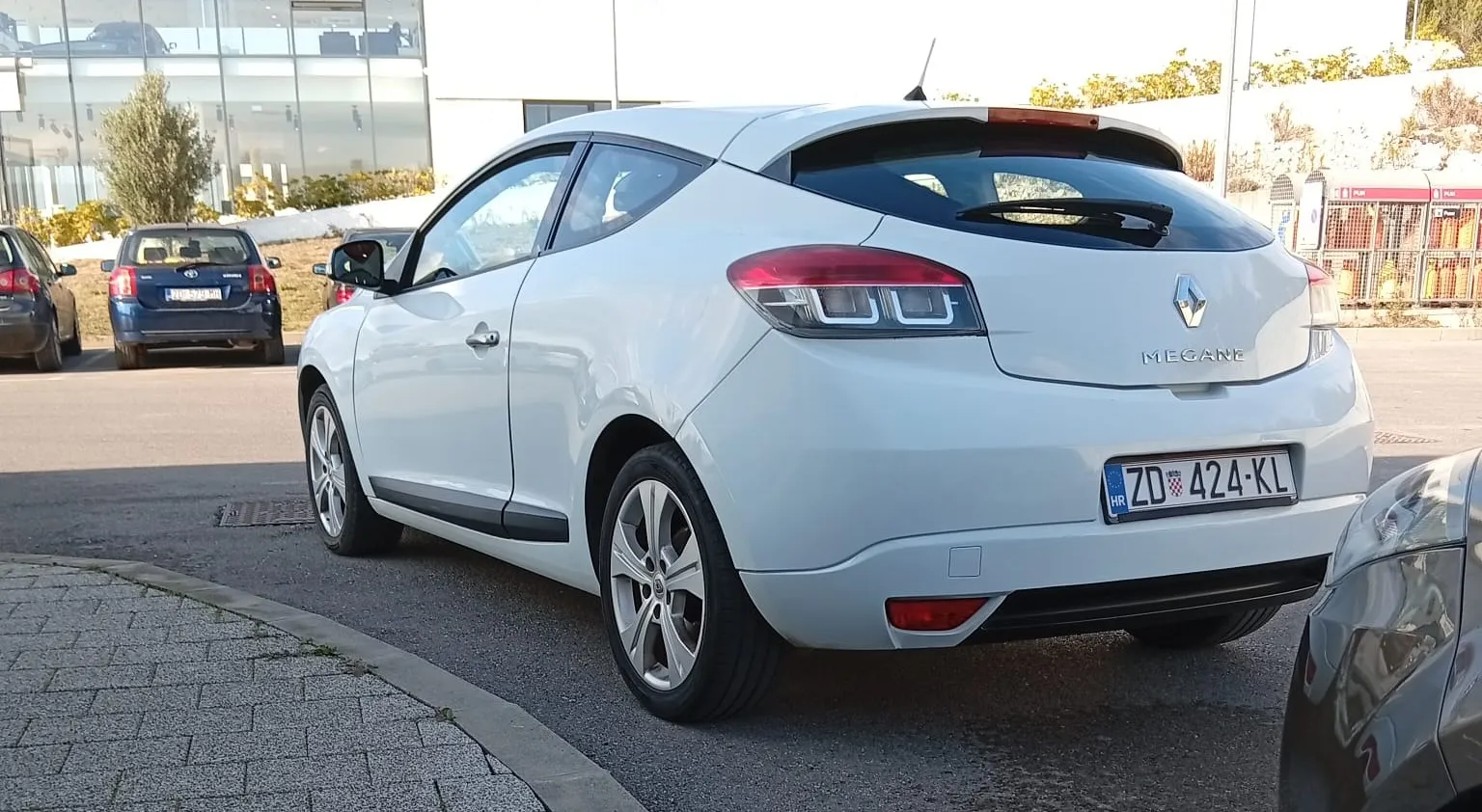 prodaje se ili mijenja renault megan 1.4 turbo benzinac.reg. 04.04.27. - slika 15