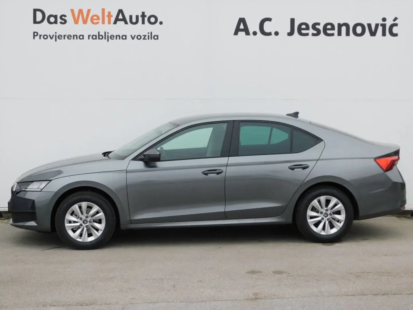00159 škoda octavia fl essence 2.0 tdi - slika 6