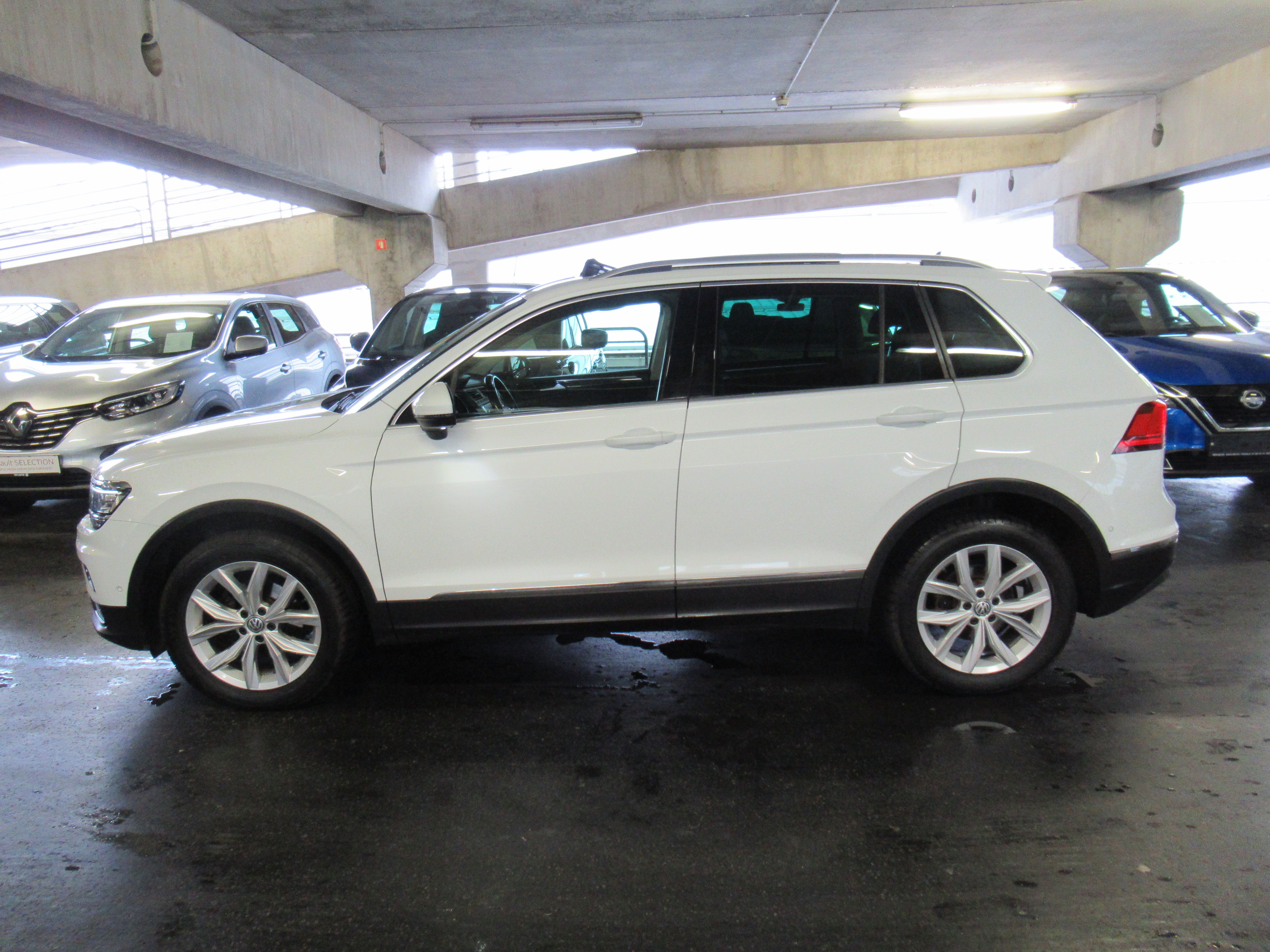 vw tiguan 2.0 tdi 4 motion dsg highline- full led, navi - slika 5