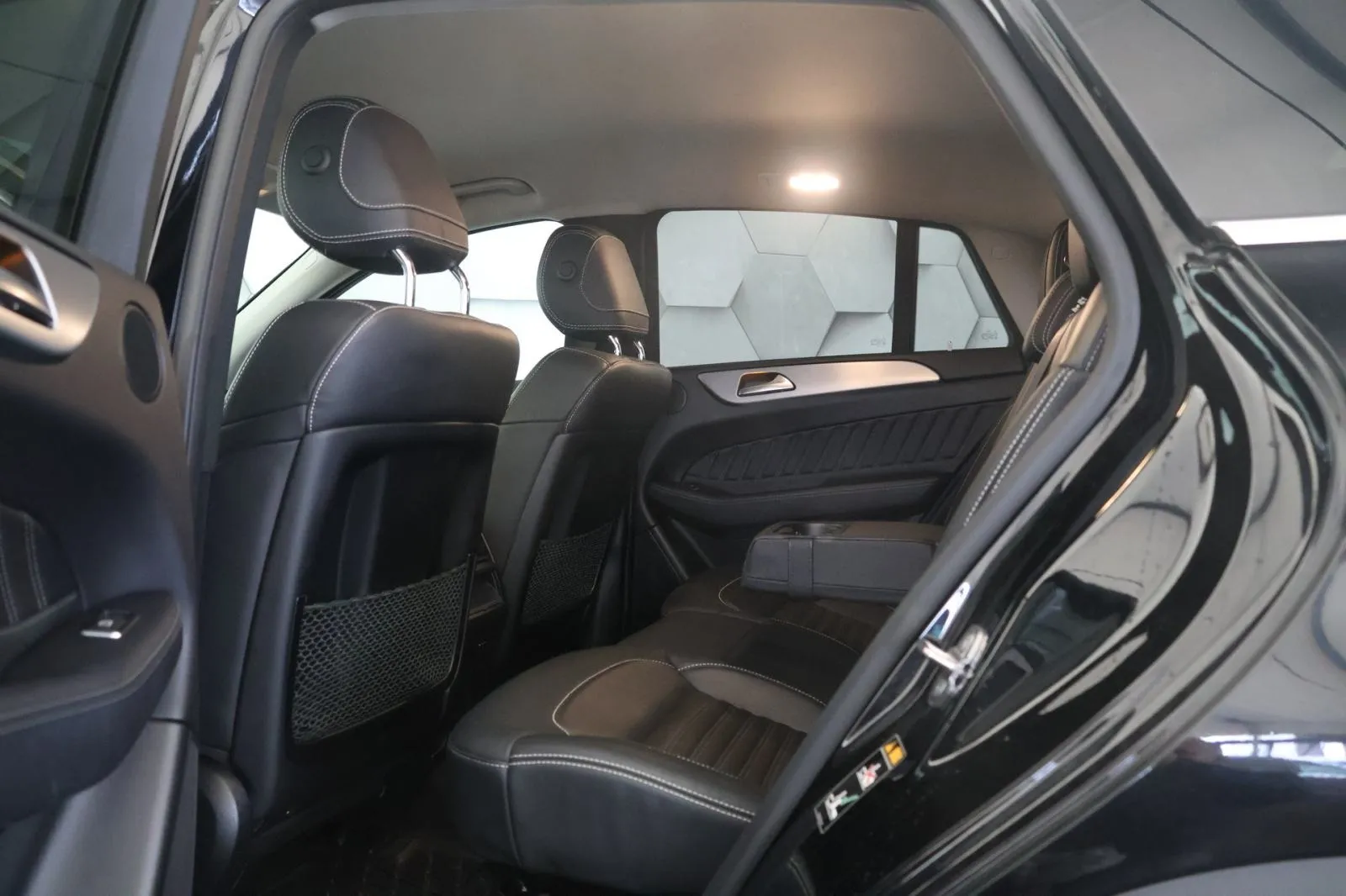 mercedes-benz gle coupe 350d 4matic 9g-tronic amg line multibeam radar - slika 10