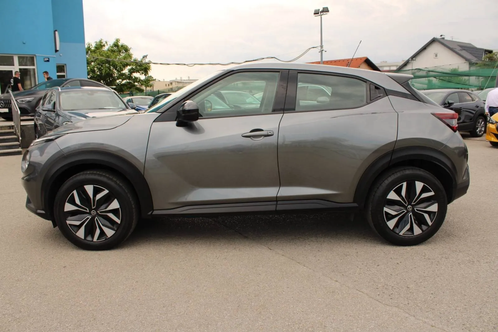 nissan juke 1.0 dig-t *led, navigacija, kamera* - slika 8