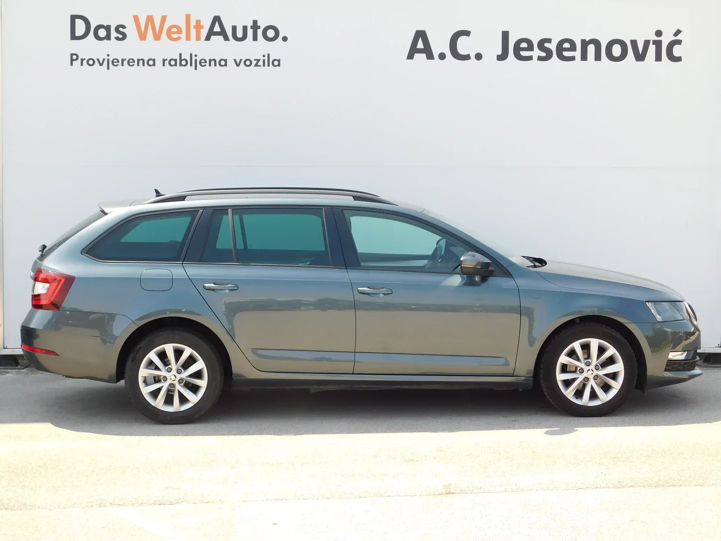 12024 škoda octavia combi ambition 1.6 tdi - slika 4