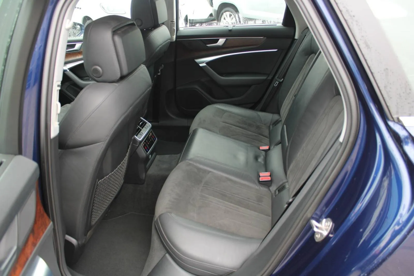 audi a6 50tdi quattro s-line *panorama,led,kamera,virtual* - slika 16