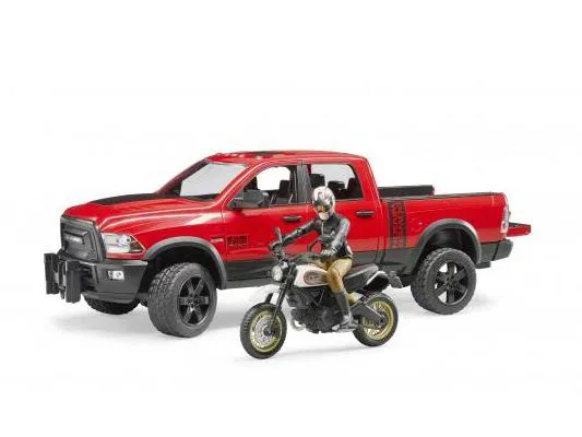 bruder ram auto i ducati motor s figuricom - slika 2