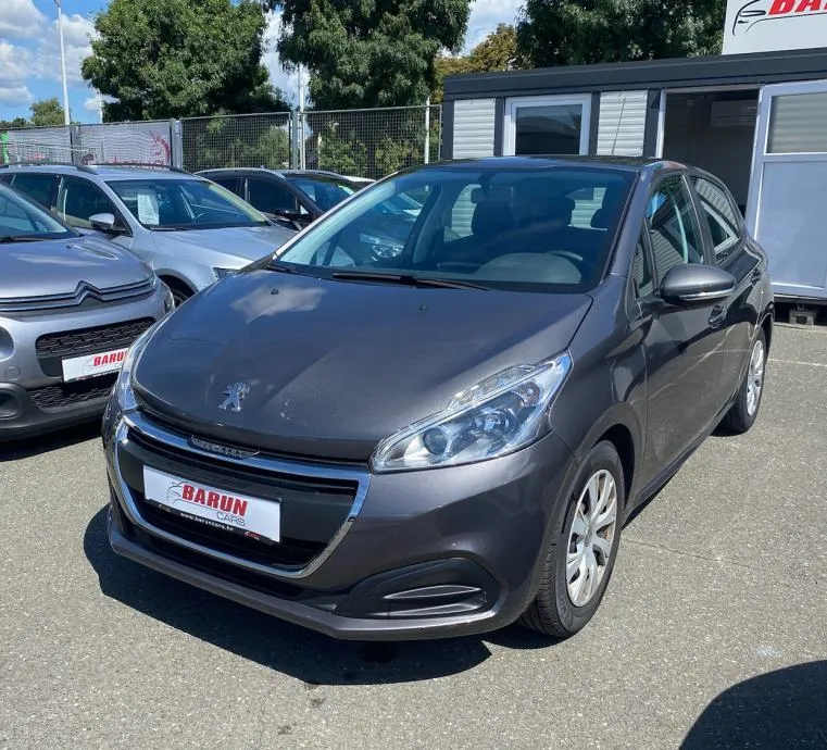 peugeot 208 1,2 pure tech,do 2 godine jamstva,u sustavu pdv-a. - slika 2