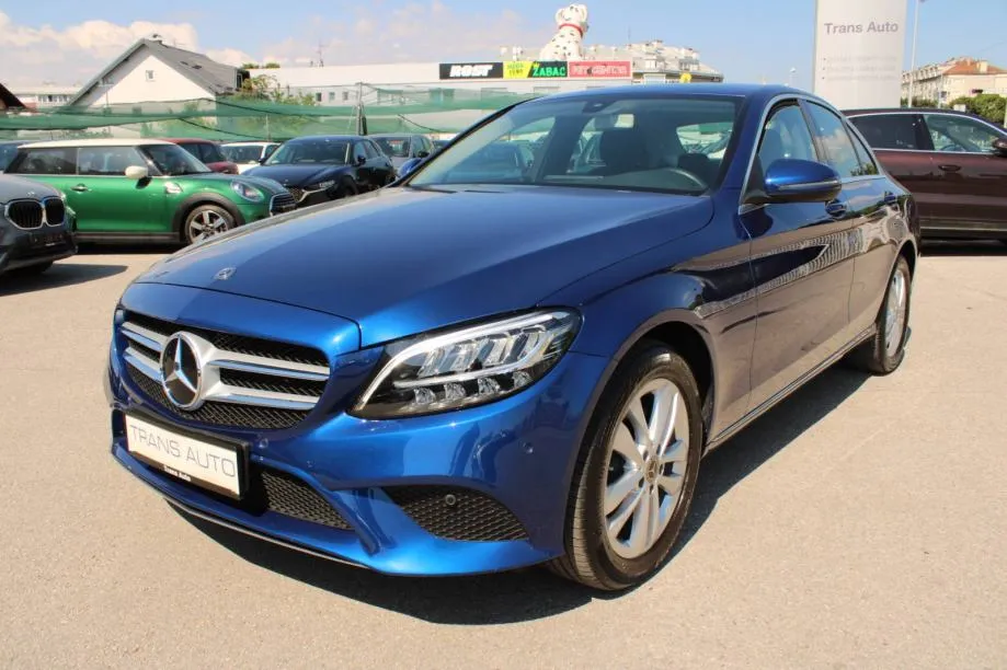 Mercedes-Benz klasa C 180d *LED, NAVIGACIJA, KAMERA* - Zagreb