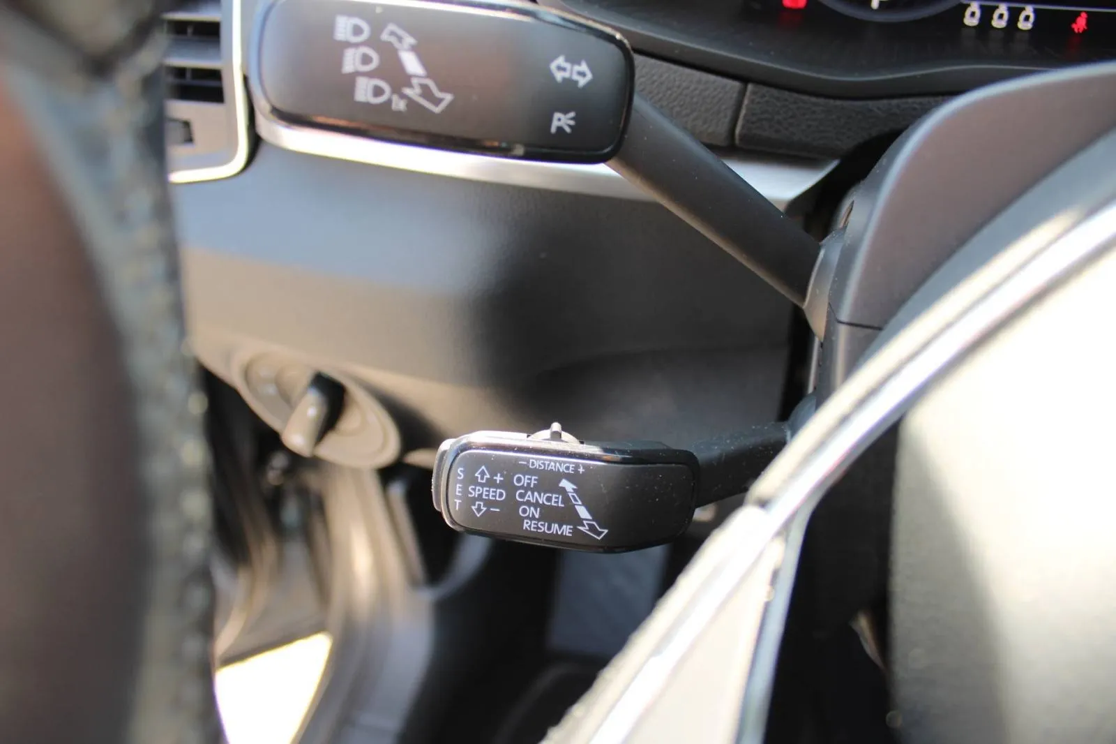 škoda karoq 1.5 tsi dsg *led, navigacija, kamera* - slika 12
