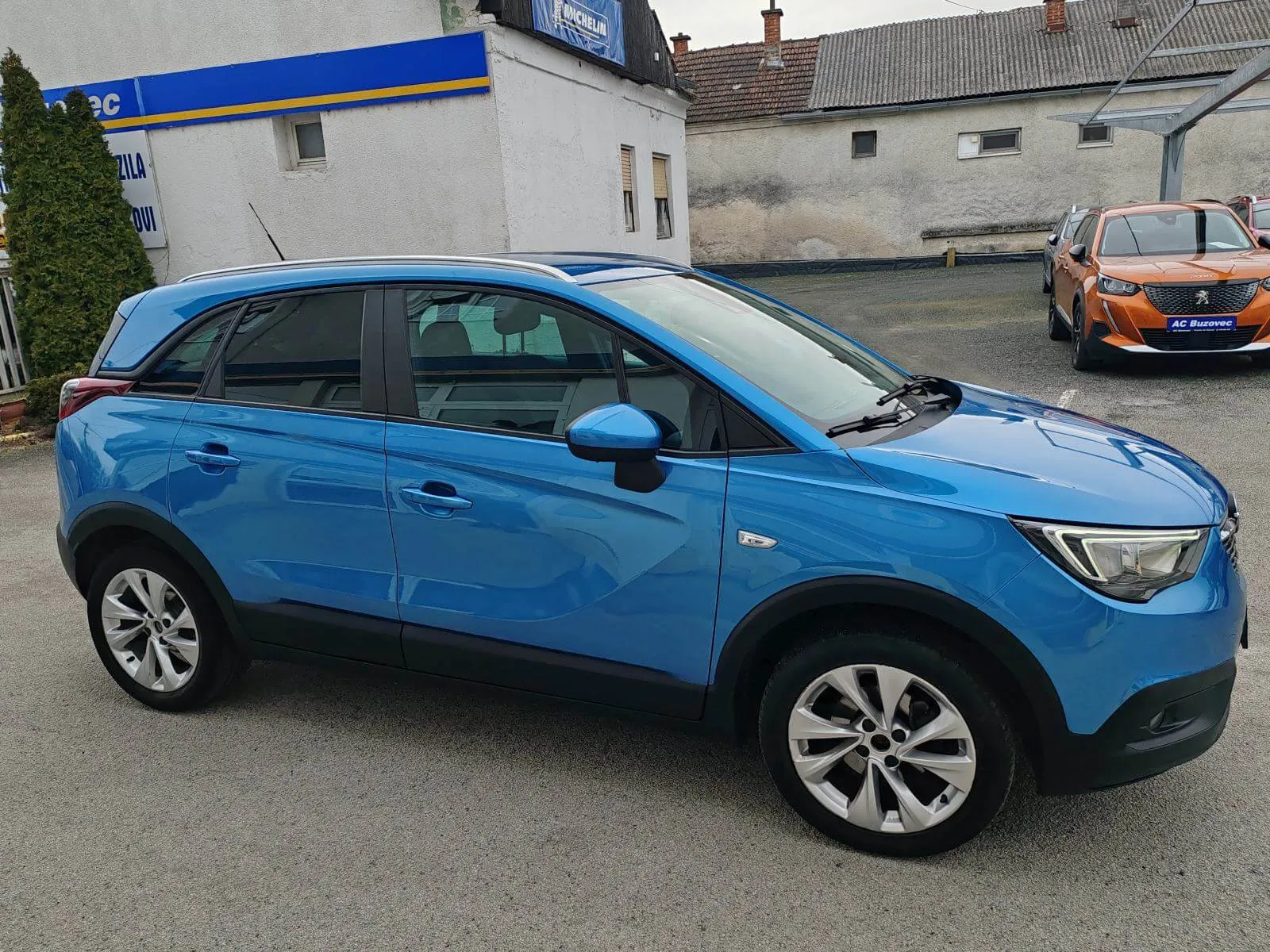 opel crossland 1,2 turbo - slika 6