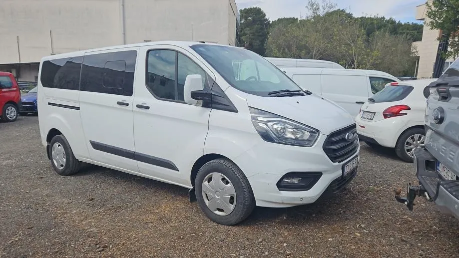 Kombi 8+1 - Prodaja I Najam - Smiljevac