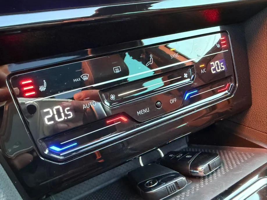 vw passat variant 2,0 tdi automat •2022•r line•pano•kam•iqlight•leasin - slika 17