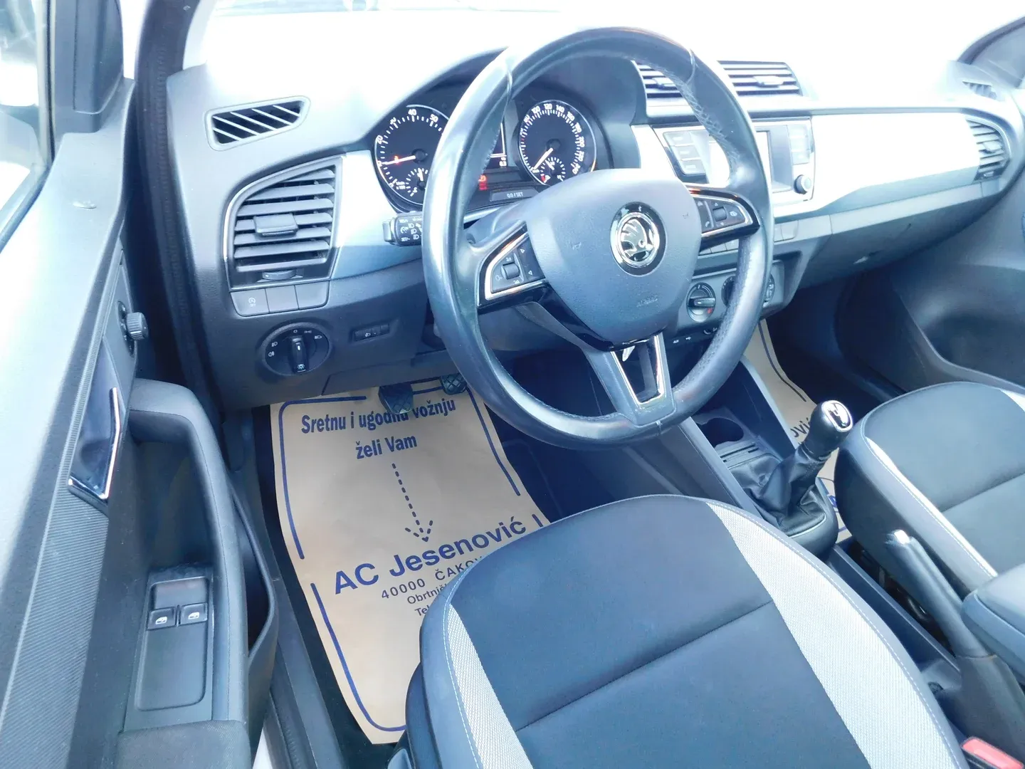 05218 škoda fabia edition 1.0 tsi - slika 9