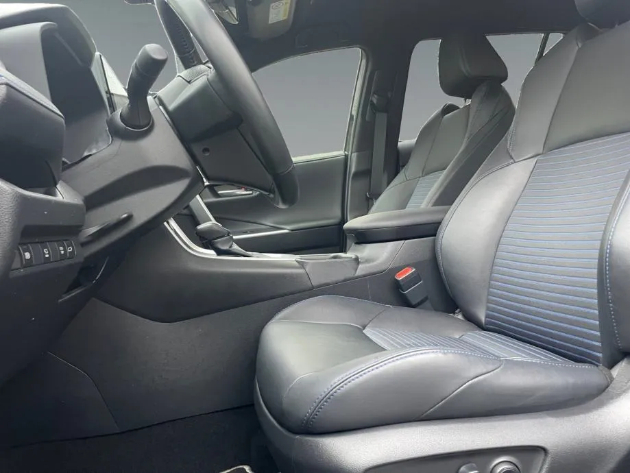 toyota rav4 2,5 hev style tech - slika 8