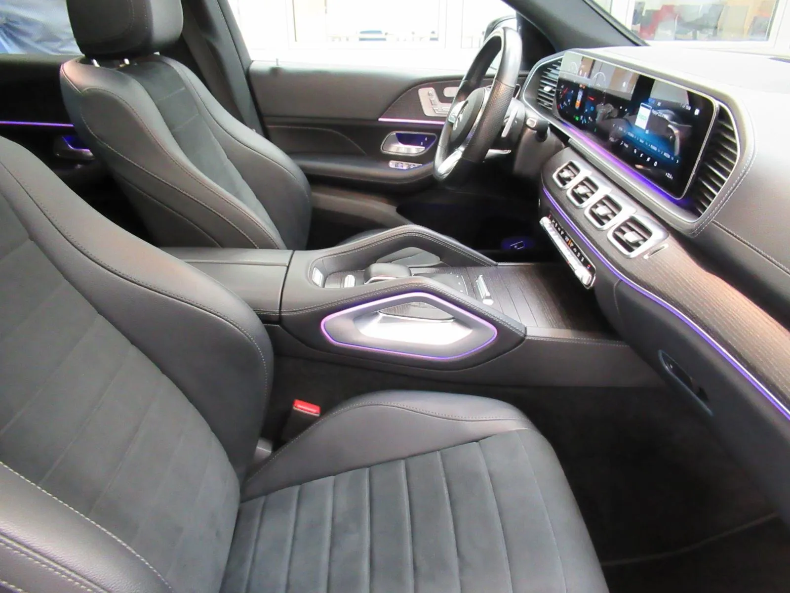 mercedes-benz gle coupe 350 de 4m amg line/night/memory/pano/keyless - slika 13