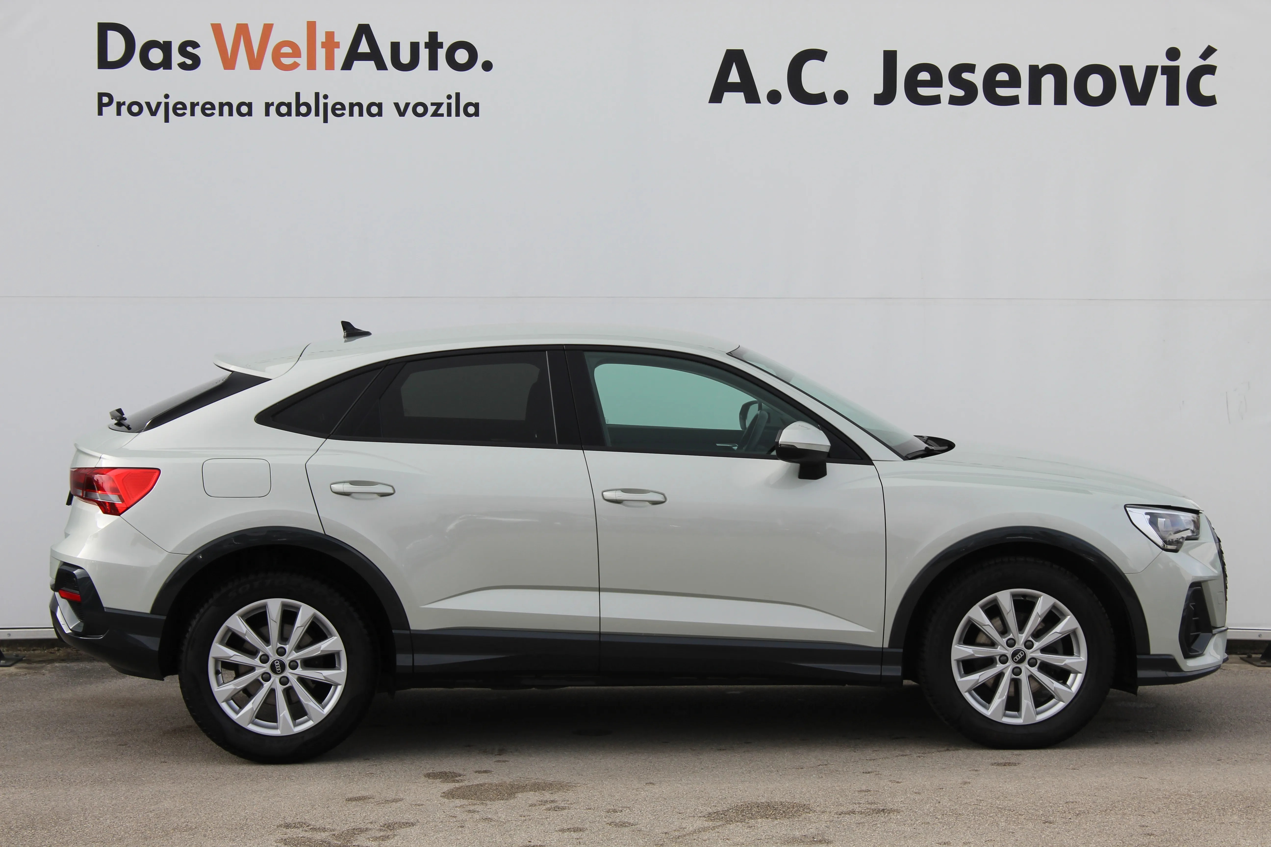 audi q3 sb 35tdi s tronic - slika 4