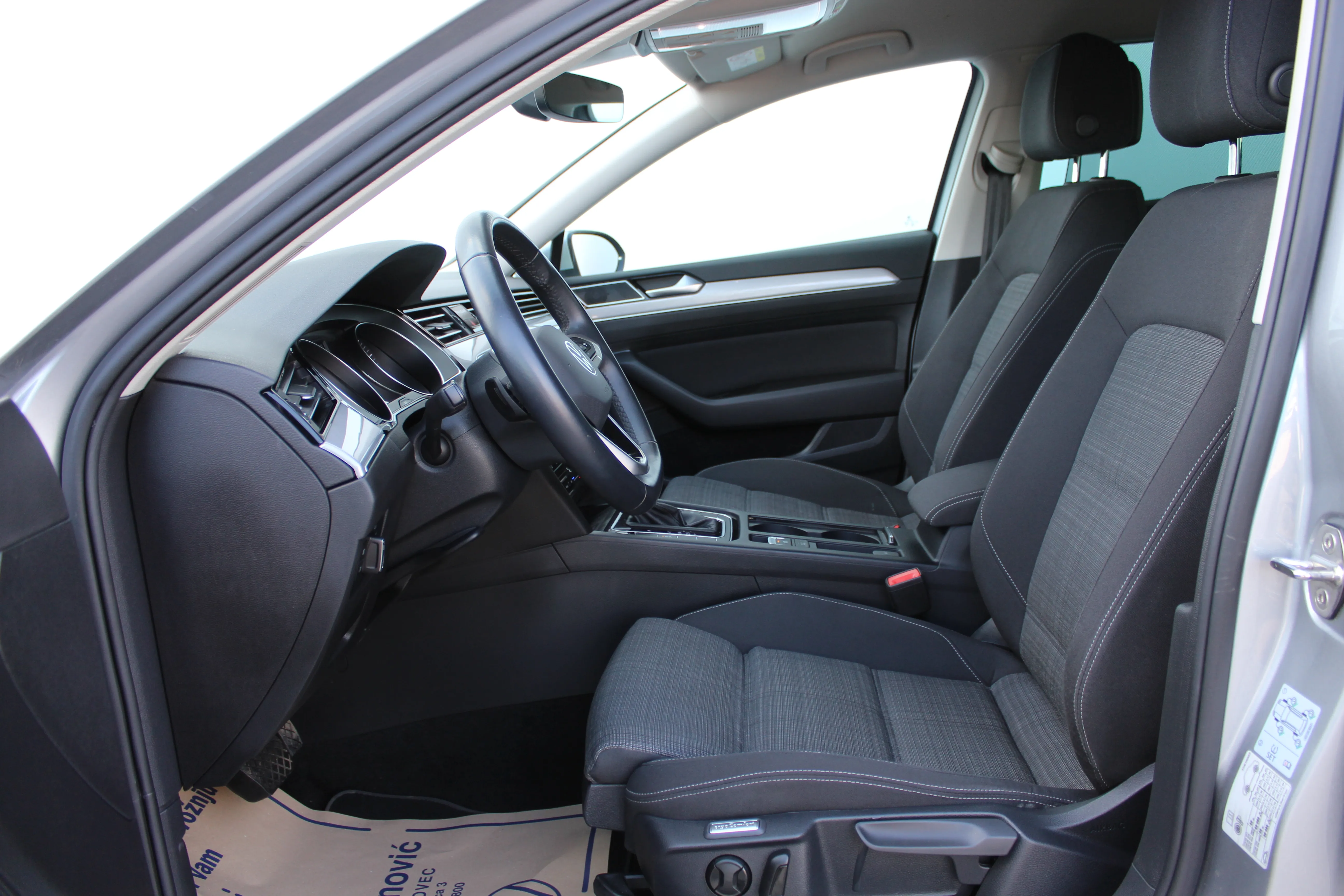 13111 volkswagen passat variant 2.0 tdi dsg business - slika 8