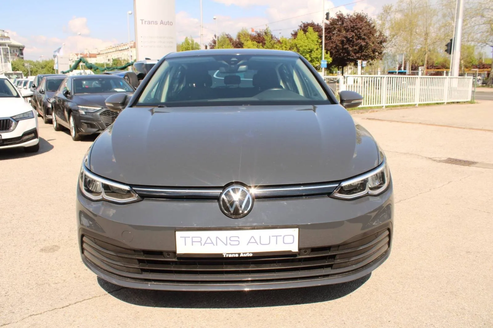 vw golf viii 1.0 etsi dsg - slika 2