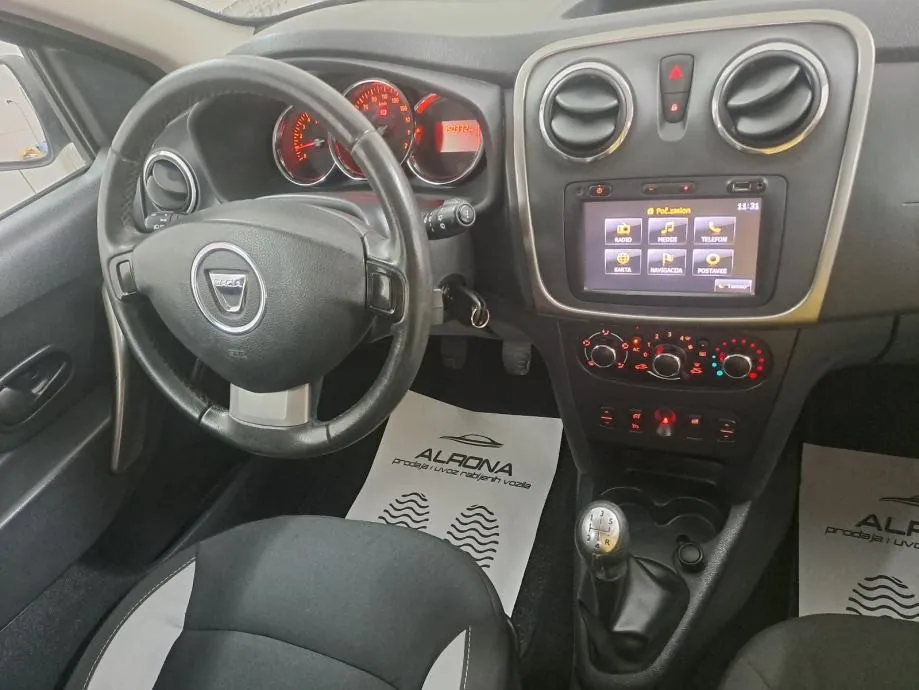 dacia sandero 1.5 dci stepway*jamstvo*navi,park.senzori,servisna - slika 12