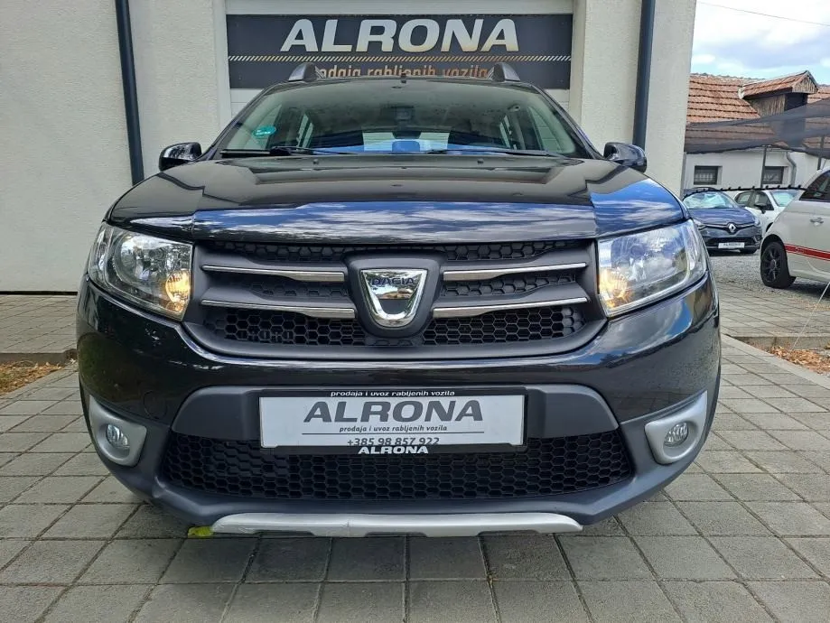 dacia sandero 1.5 dci stepway*jamstvo*navi,park.senzori,servisna - slika 2