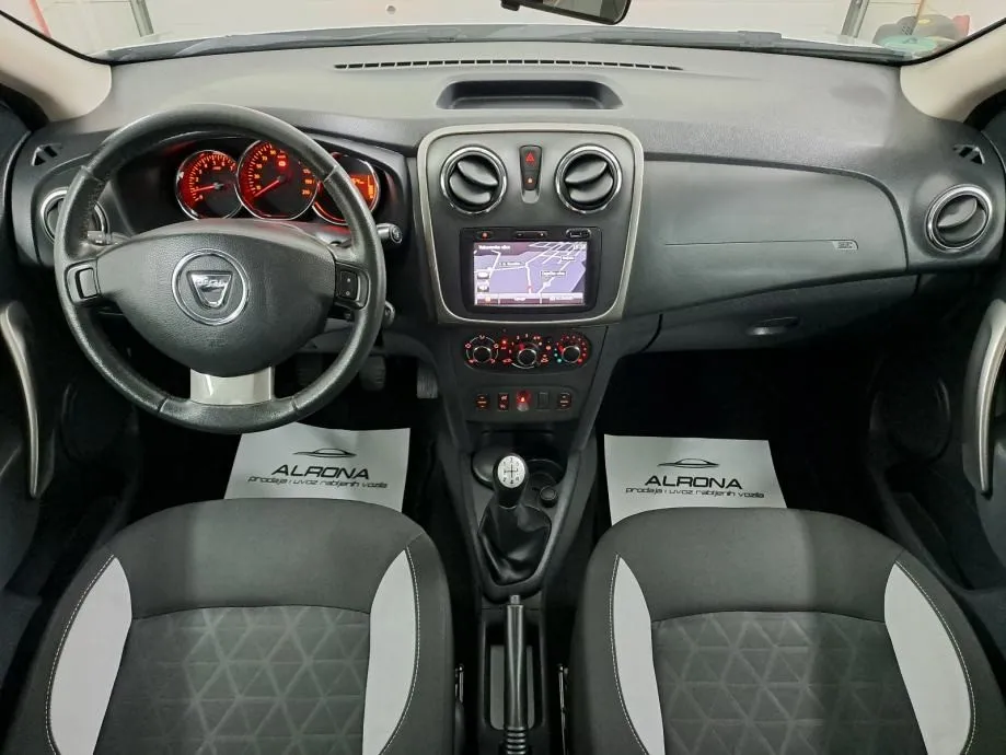 dacia sandero stepway 1.5 dci*jamstvo*navi,alu,i. vlasnik,servisna... - slika 9