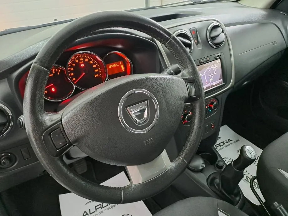 dacia sandero stepway 1.5 dci*jamstvo*navi,alu,i. vlasnik,servisna... - slika 11