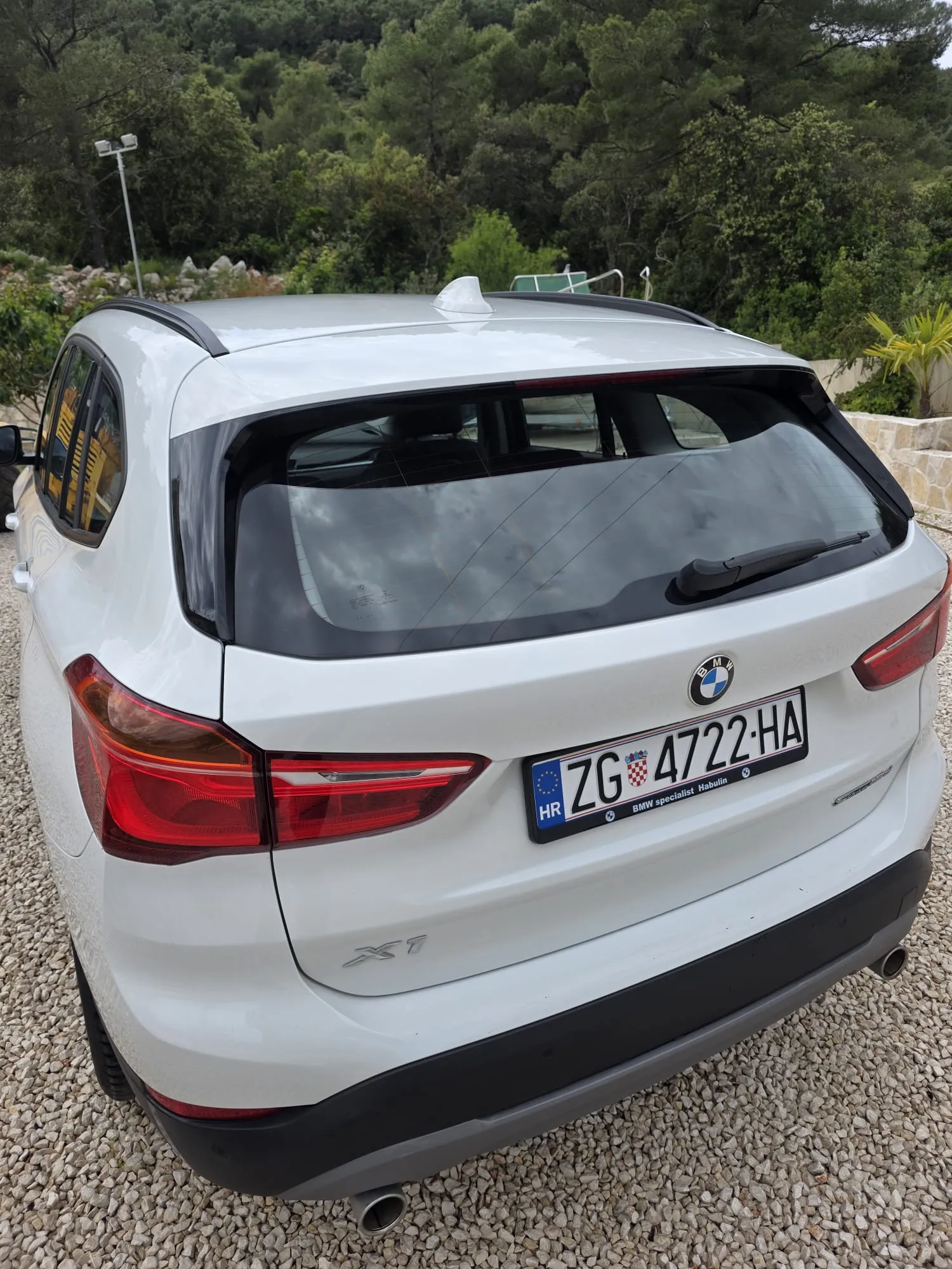 bmw x1 sdrive18d automatik - slika 8