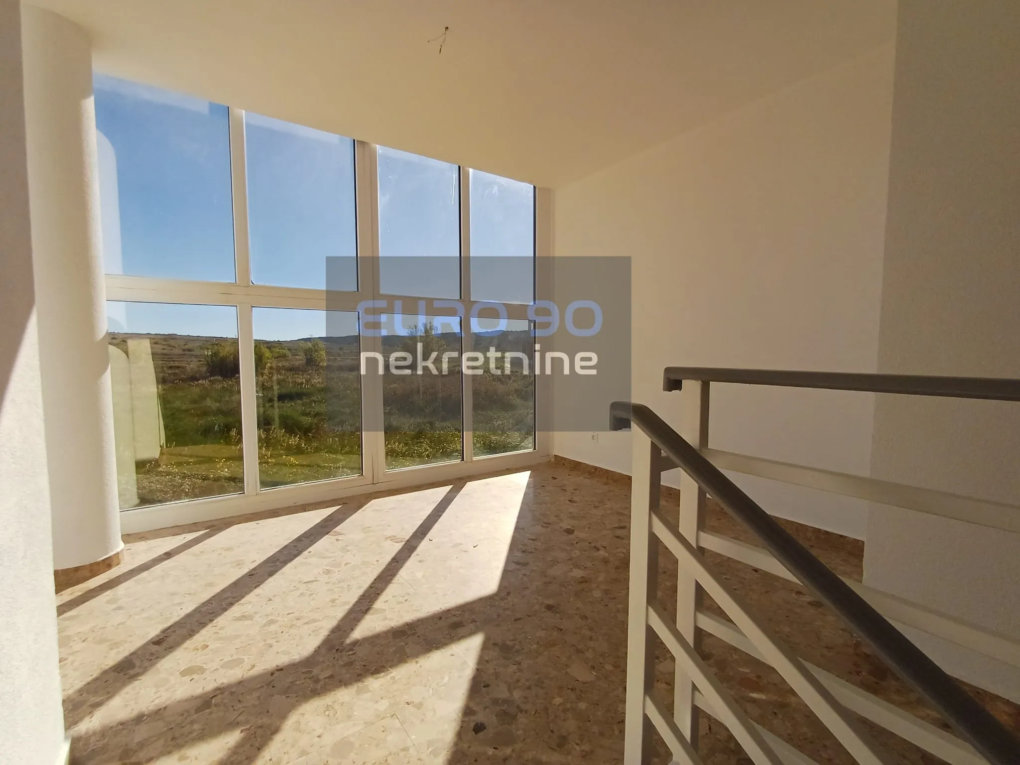 rtina- velika kuća s 12 apartmana, 1.red do mora i prekrasne plaže !! - slika 20