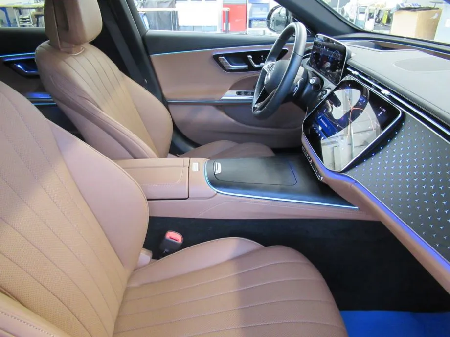 mercedes-benz e-klasa 300 t de 4matic exclusive premium - slika 8